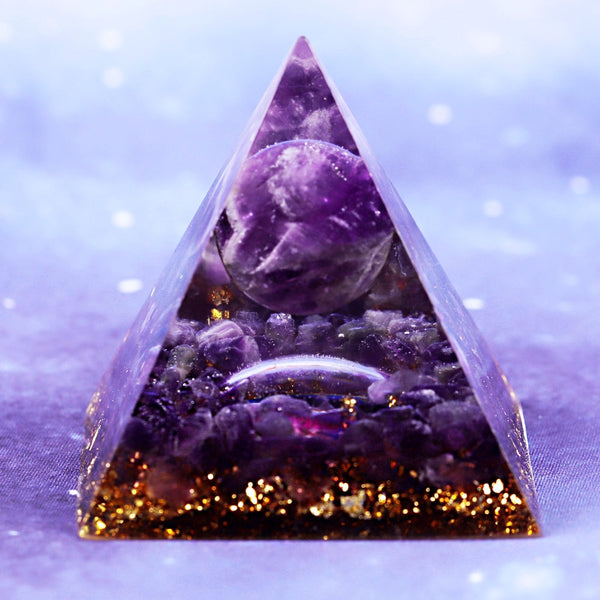 Glow In The Dark Orgone Healing Pyramid with Amethyst Sphere