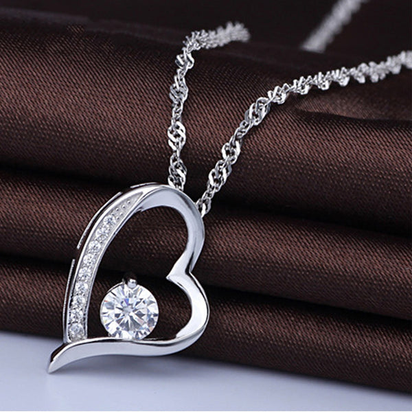 Peach Heart Zircon Necklace